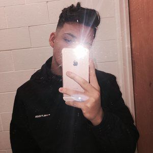 Meet your Posher, Jovany